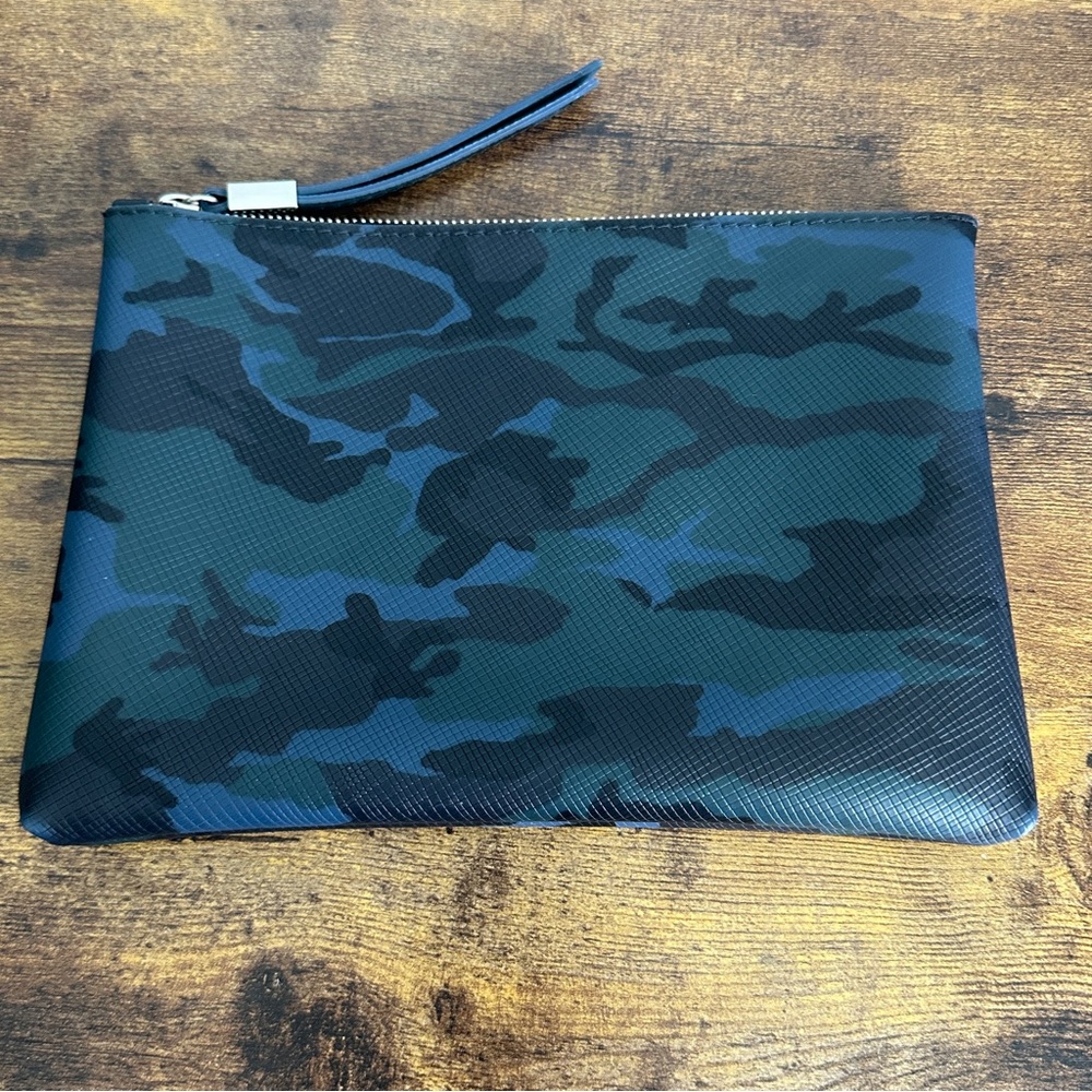 Gianni Chiarini GUM Large Clutch Blue Camo Print Zip Close Makeup Bag‎ Cosmetics